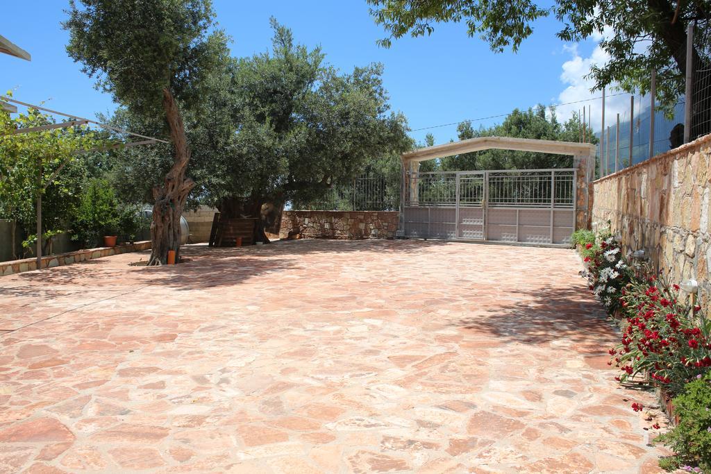 La Maroja View Hotel Dhërmi Екстериор снимка
